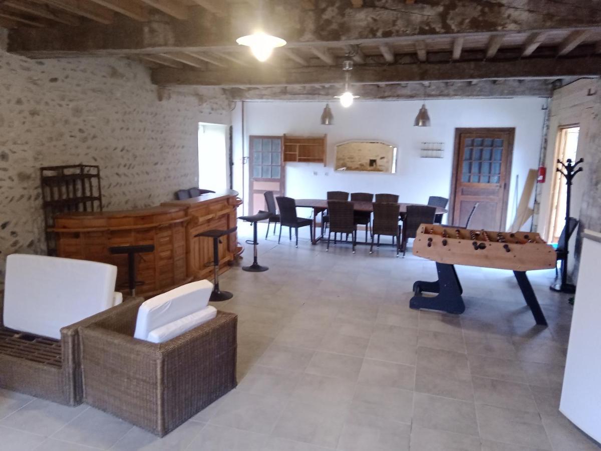 Gite De 6 A 14 Pers Avec Piscine-Jacuzzi- Salle Des Fetes Bastanes Luaran gambar