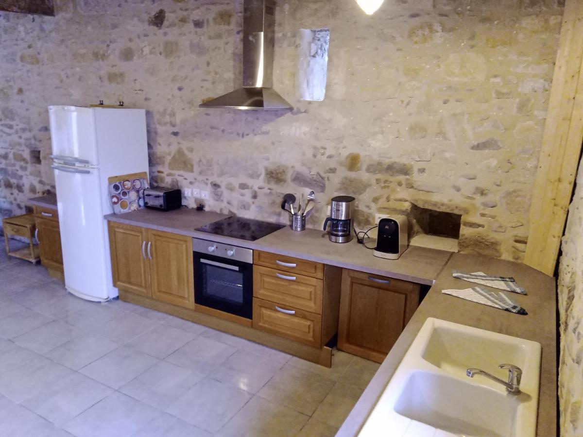 Gite De 6 A 14 Pers Avec Piscine-Jacuzzi- Salle Des Fetes Bastanes Luaran gambar